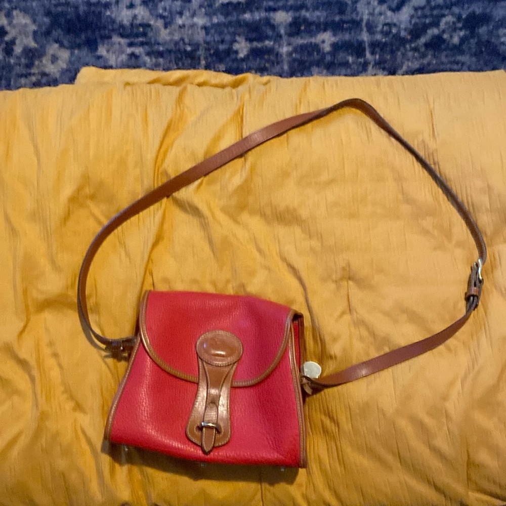 Stunning red leather Dooney and Bourke vintage Crossbody bag